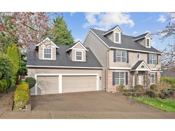 $1,099,000 | 2530 Beacon Hill Drive, West Linn, OR 97068