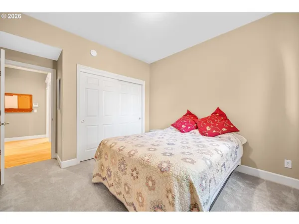 $1,099,000 | 2530 Beacon Hill Drive, West Linn, OR 97068