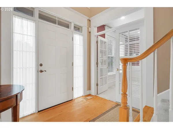 $1,099,000 | 2530 Beacon Hill Drive, West Linn, OR 97068