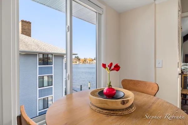 $549,900 | 400 Lakeview Court, Unit 19C, Spring Lake, MI 49456