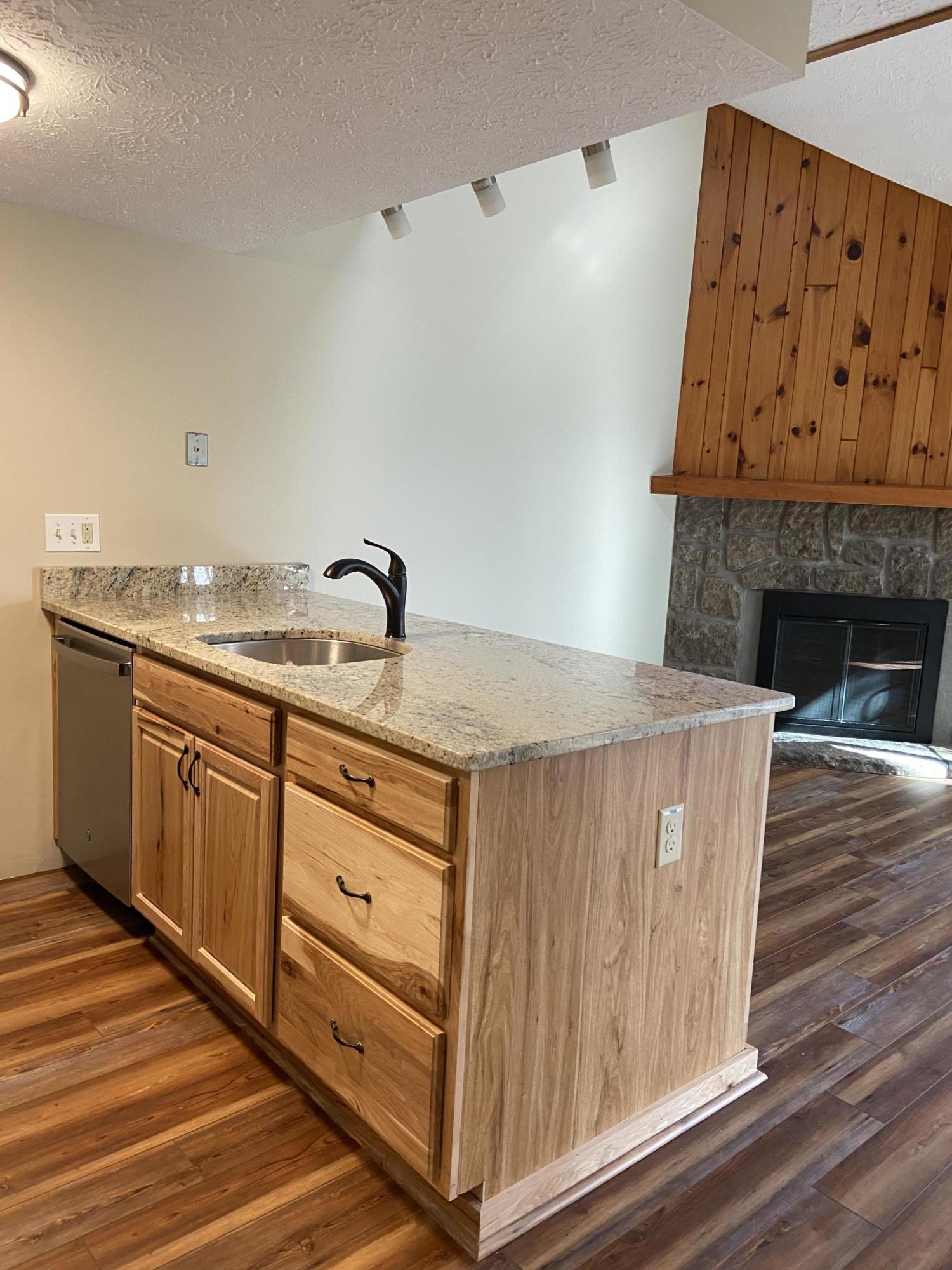201-3 South Slope Road, Unit N3 Banner Elk, NC 28604 - Photo 22 of 36 DW & SINK