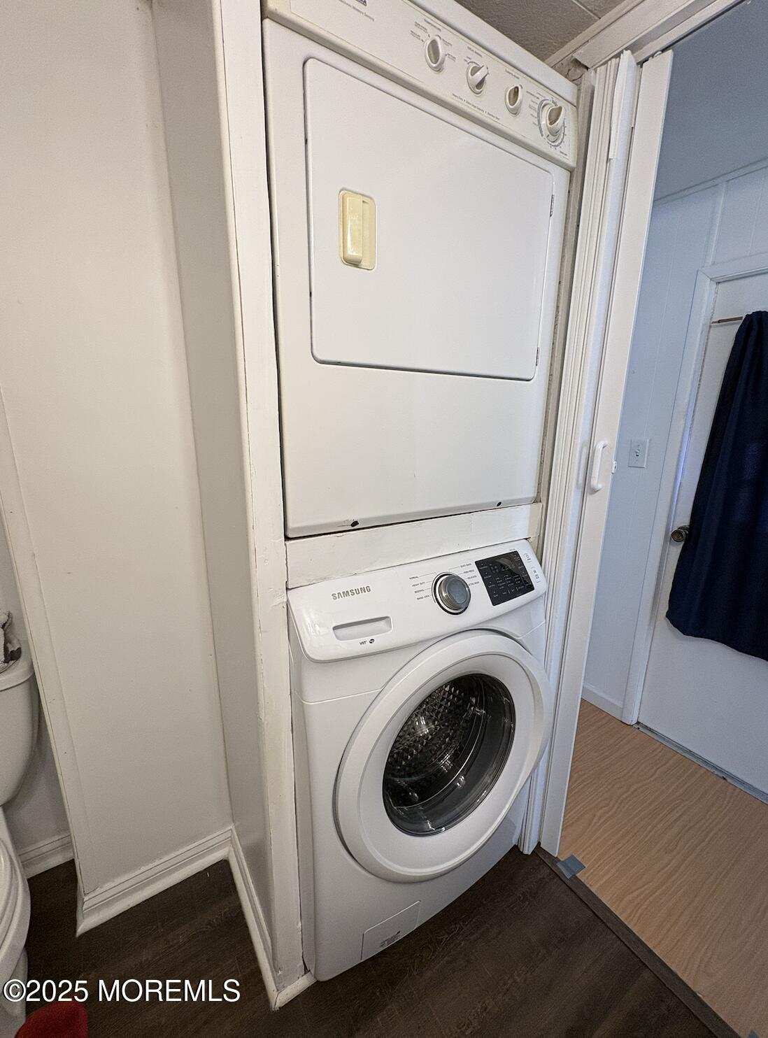 10 Helen Avenue Jackson, NJ 08527 - Photo 6 of 13 a utility room with dryer and washer