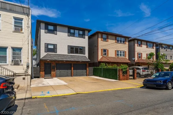 a house view with a outdoor space