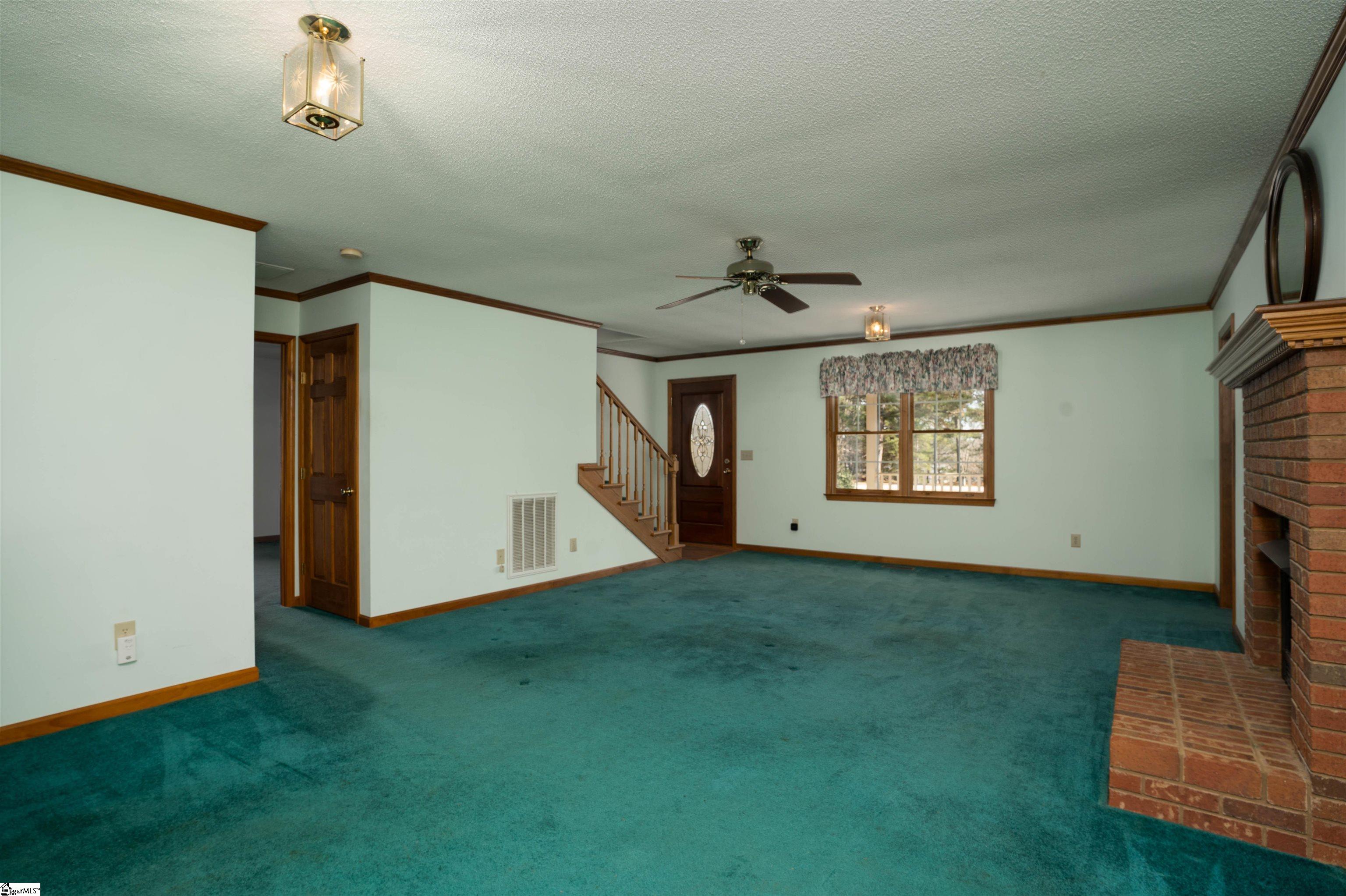 302 Watersedge Road Greenwood, SC 29649 - Photo 7 of 35