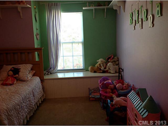 954 Poplar Forest Ridge Clover, SC 29710 - Photo 4 of 13 Gallery Image 4