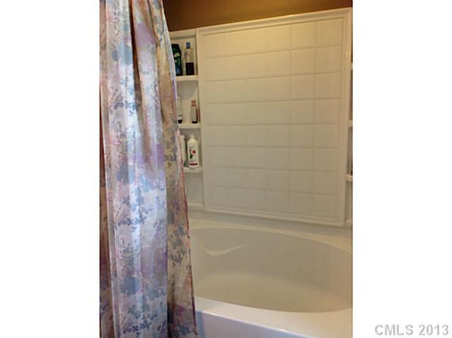 954 Poplar Forest Ridge Clover, SC 29710 - Photo 6 of 13 Gallery Image 6