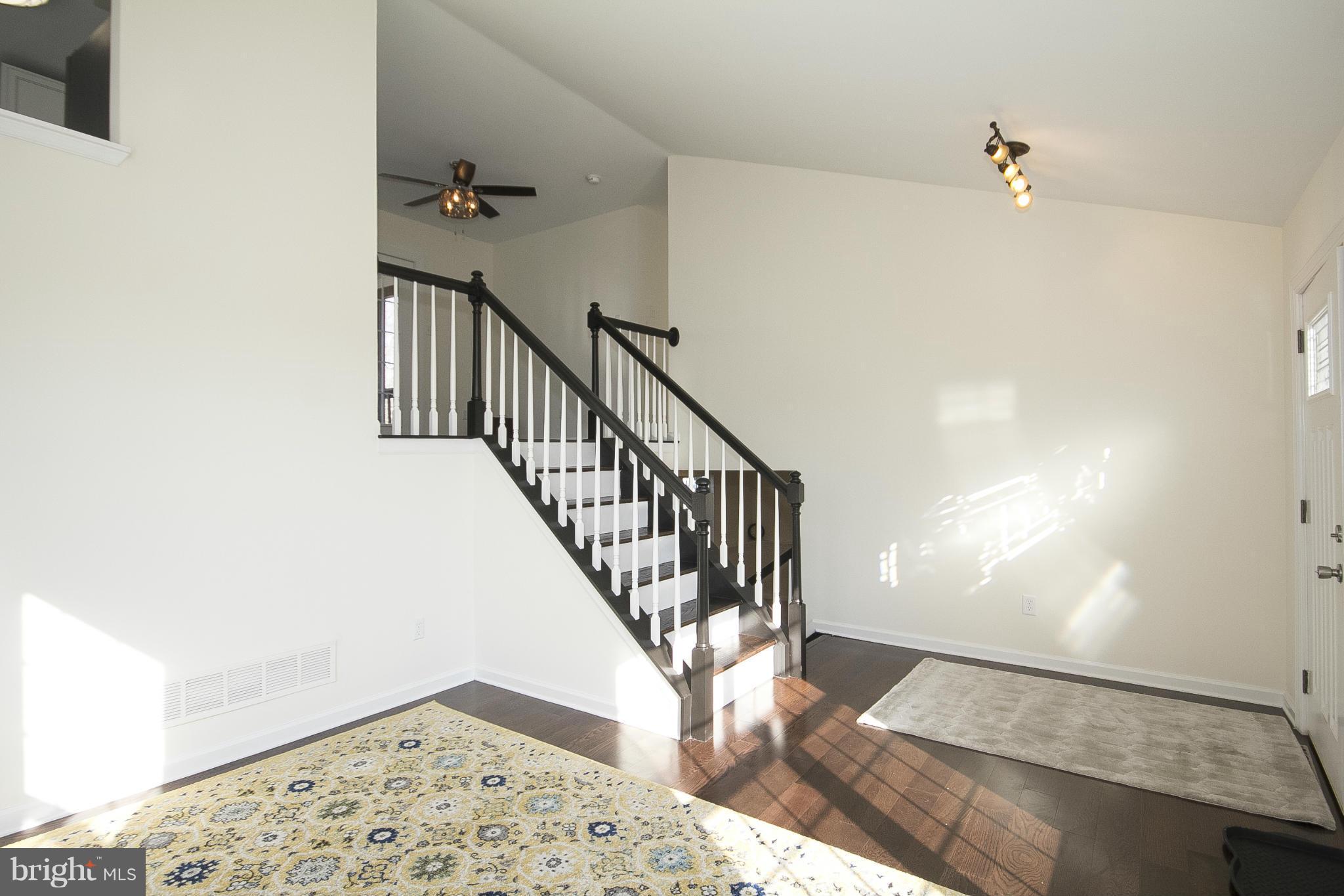 7206 Graces Quarters Road Middle River, MD 21220 - Photo 5 of 27 Living Room