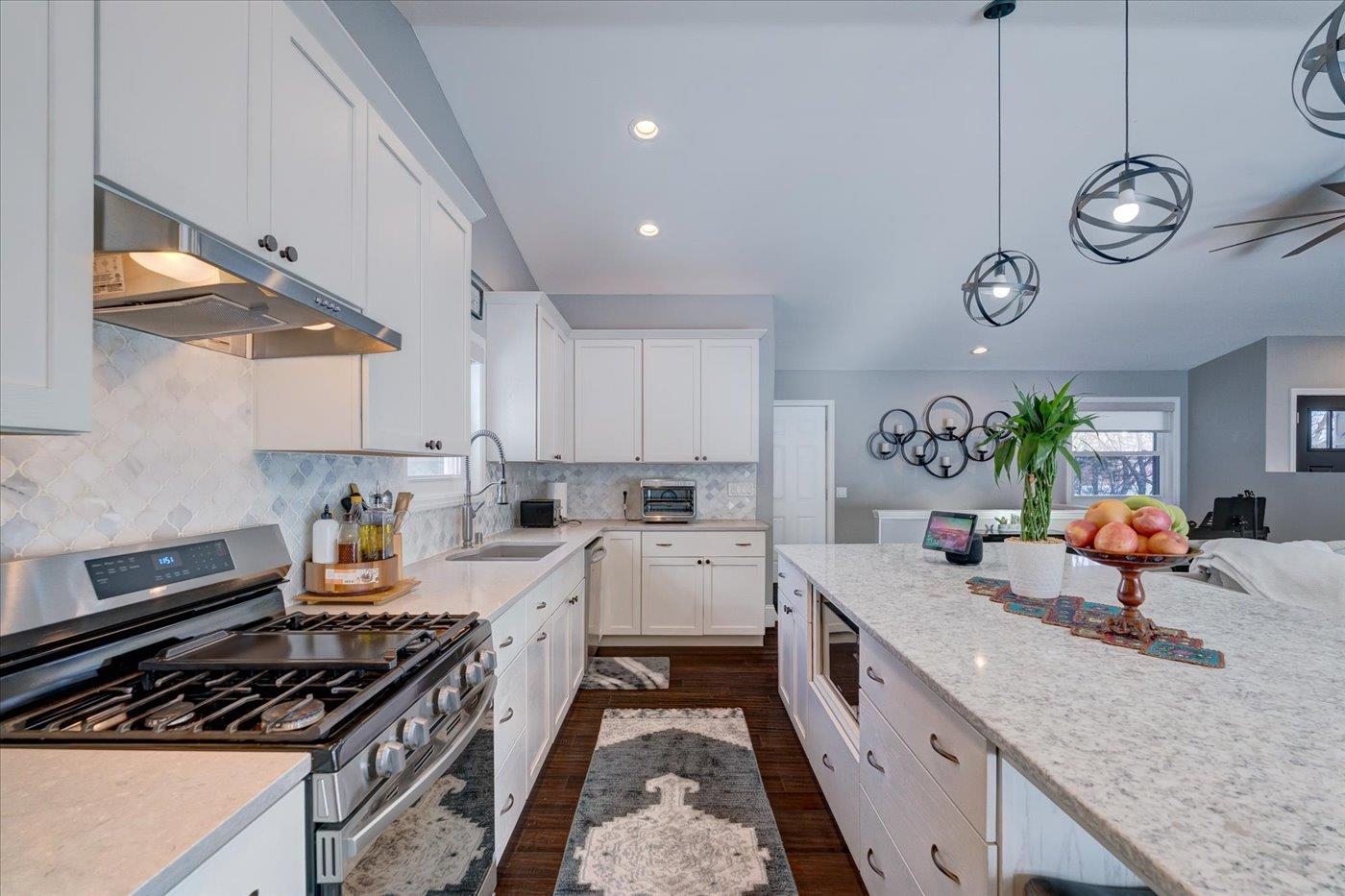 8691 Plainfield Road Middleton, WI 53562 - Photo 11 of 35