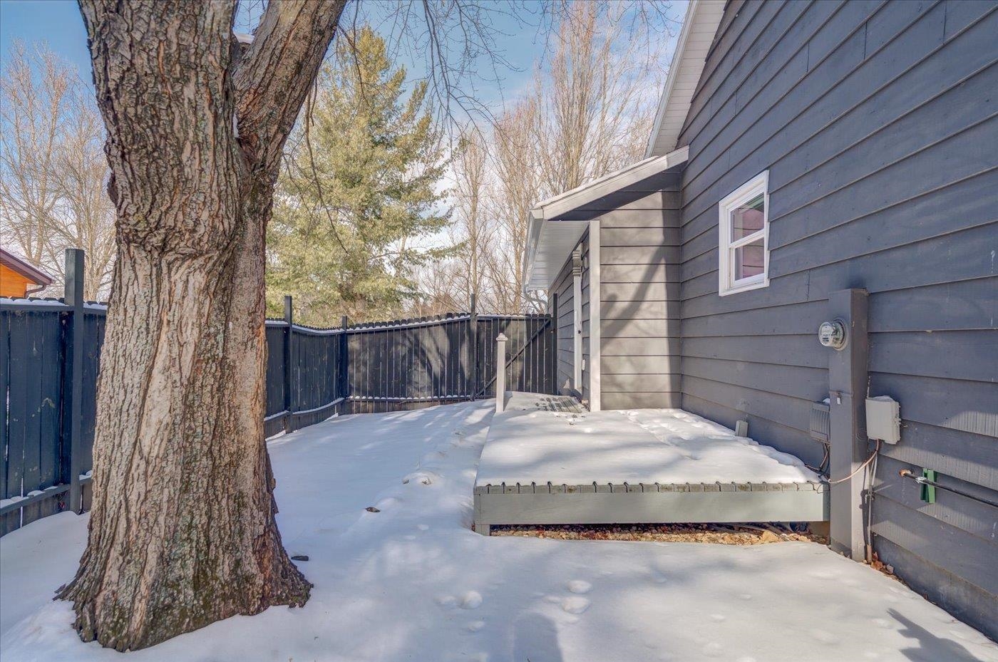 8691 Plainfield Road Middleton, WI 53562 - Photo 30 of 35