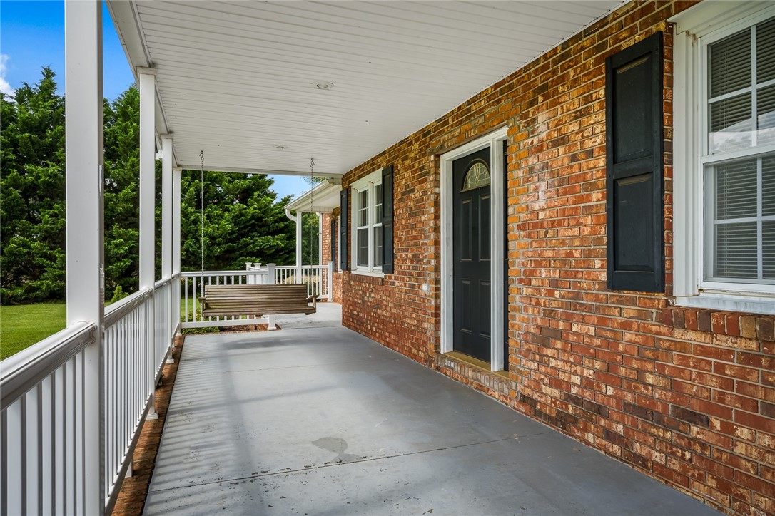 702 Harper Road Pendleton, SC 29670 - Photo 7 of 50