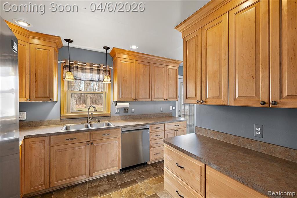 2653 Simpson Drive Rochester Hills, MI 48309 - Photo 18 of 44