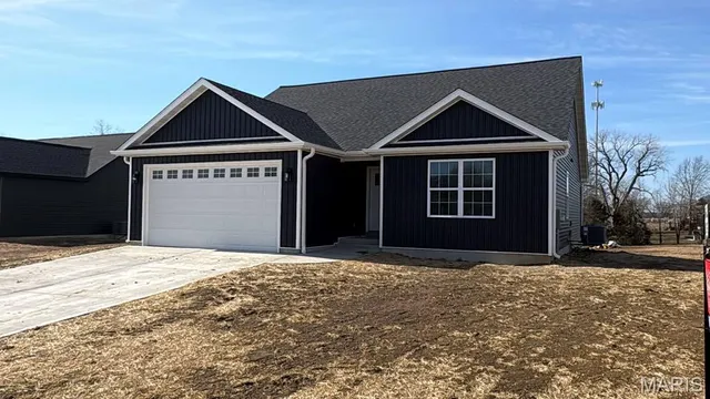 $310,000 | 28875 Pendleton Plant Road, Warrenton, MO 63383