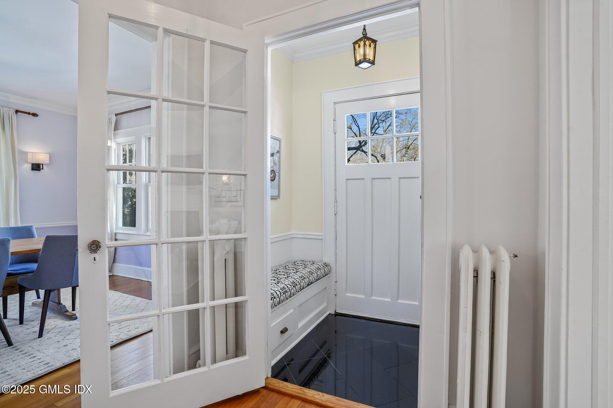 22 Oval Avenue Riverside, CT 06878 - Photo 2 of 35 11-web-or-mls-22-oval-ave