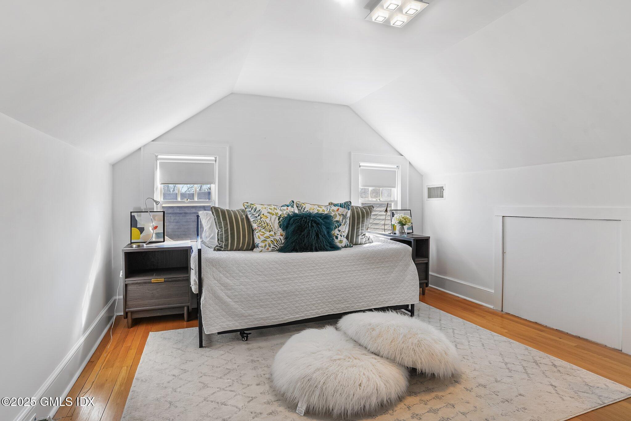 22 Oval Avenue Riverside, CT 06878 - Photo 24 of 35 49-web-or-mls-22-oval-ave