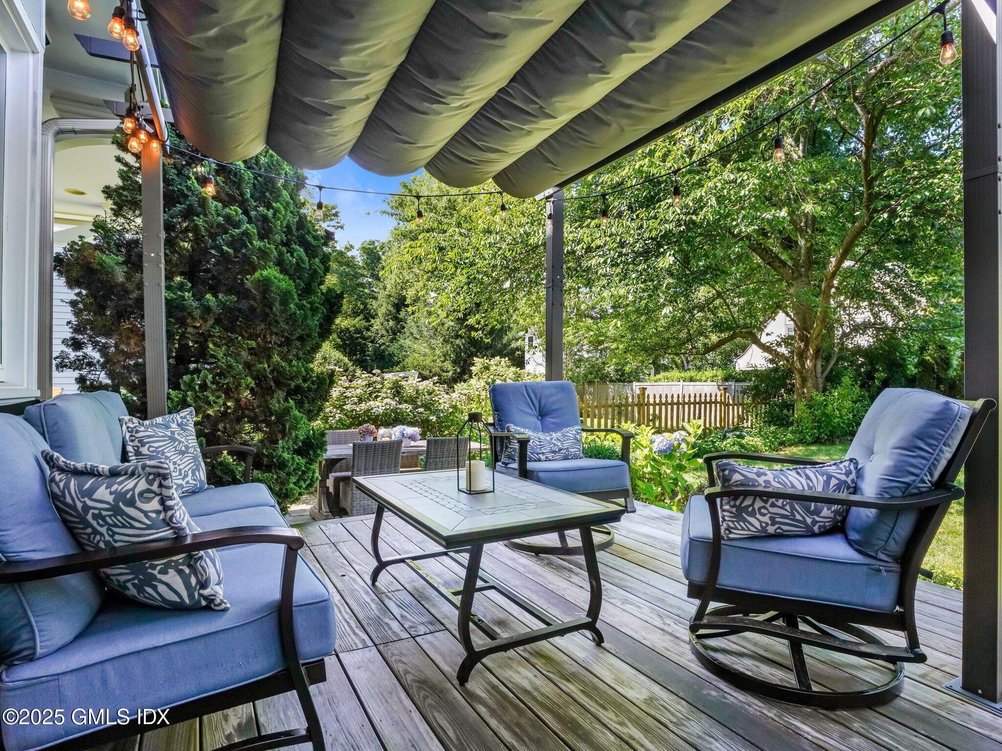 22 Oval Avenue Riverside, CT 06878 - Photo 29 of 35 3-web-or-mls-22-oval-ave