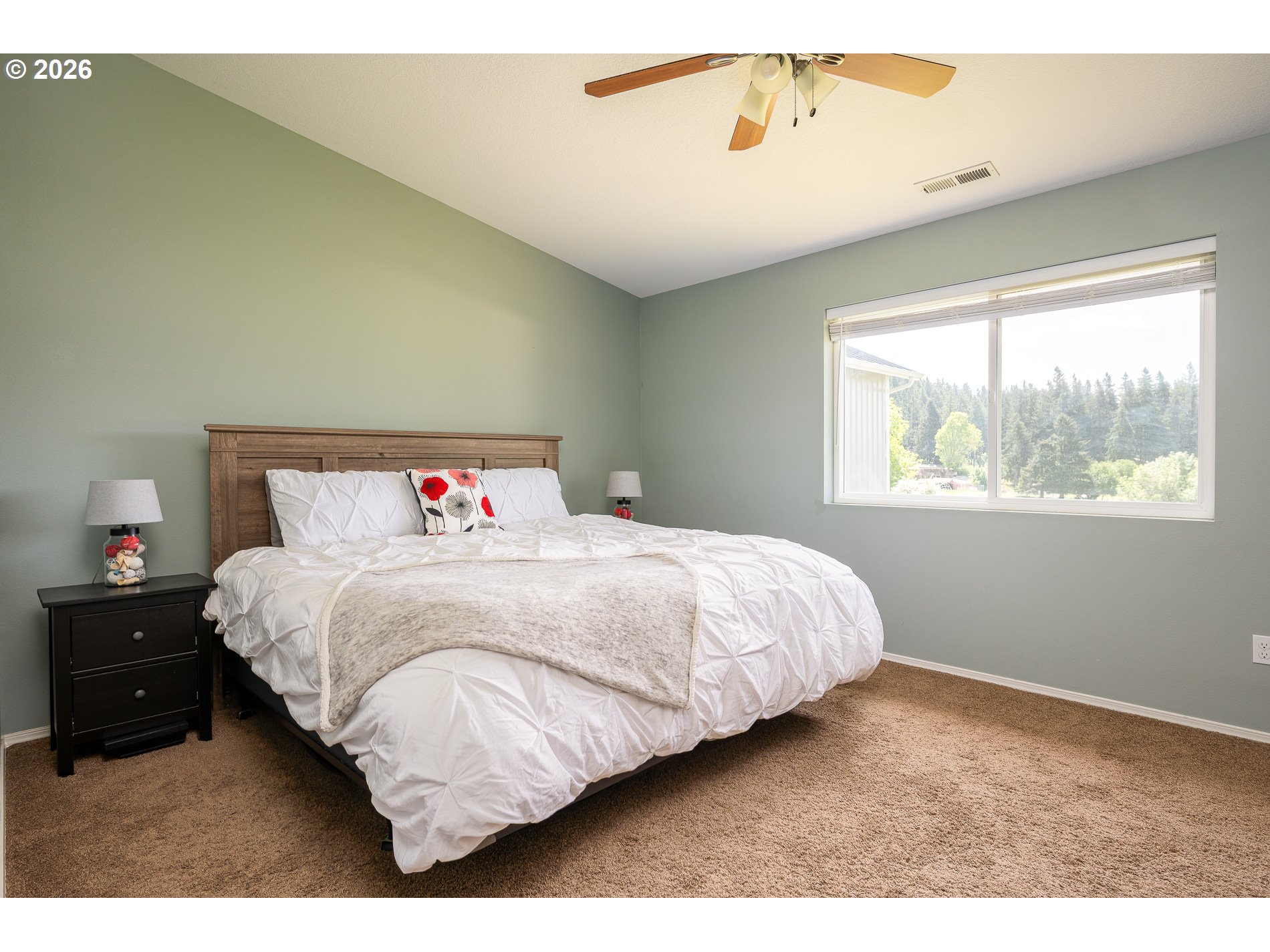 17170 South Holcomb Road Oregon City, OR 97045 - Photo 11 of 40 Gallery Image 11