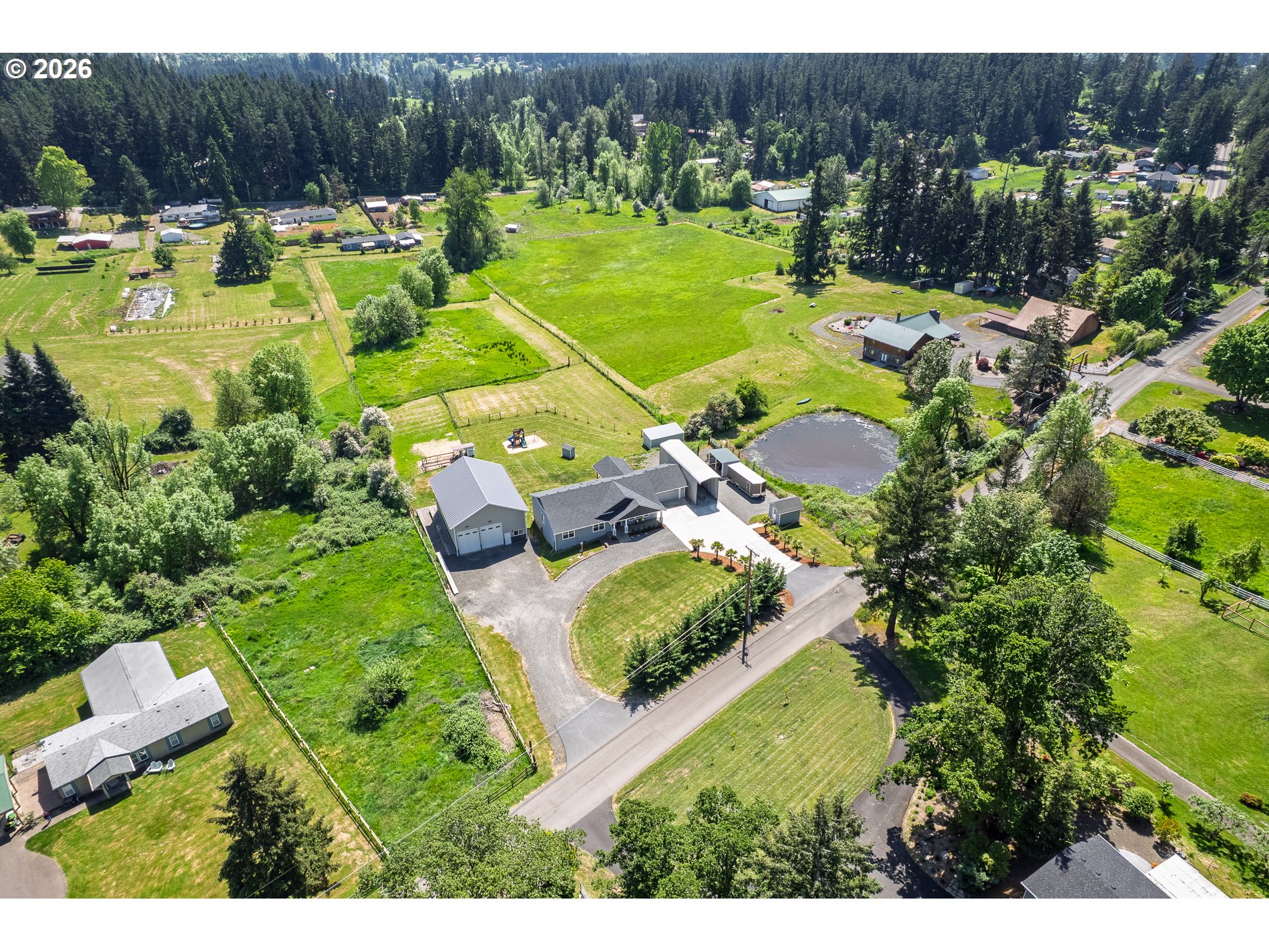 17170 South Holcomb Road Oregon City, OR 97045 - Photo 3 of 40 Gallery Image 3