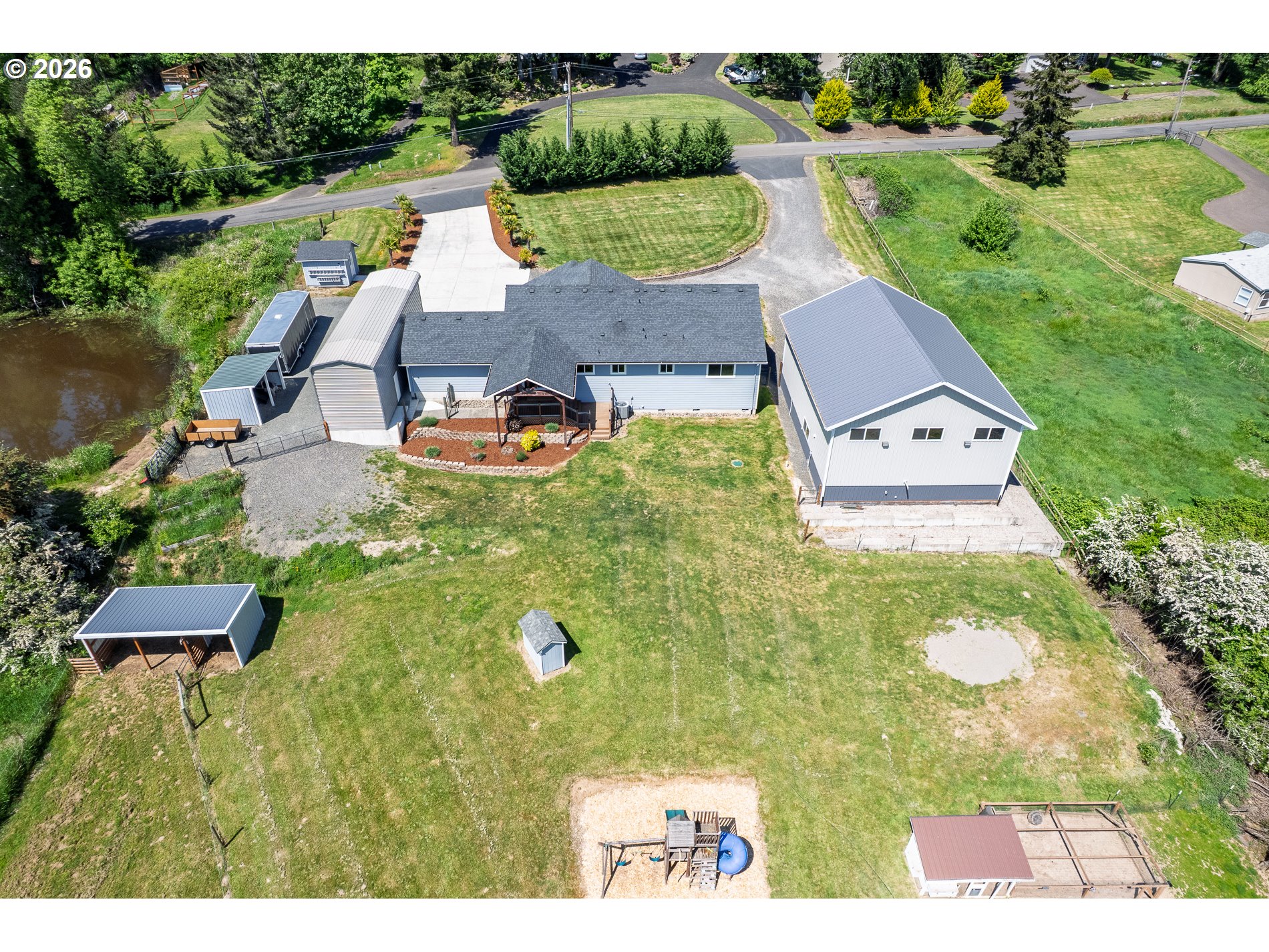17170 South Holcomb Road Oregon City, OR 97045 - Photo 35 of 40 Gallery Image 35