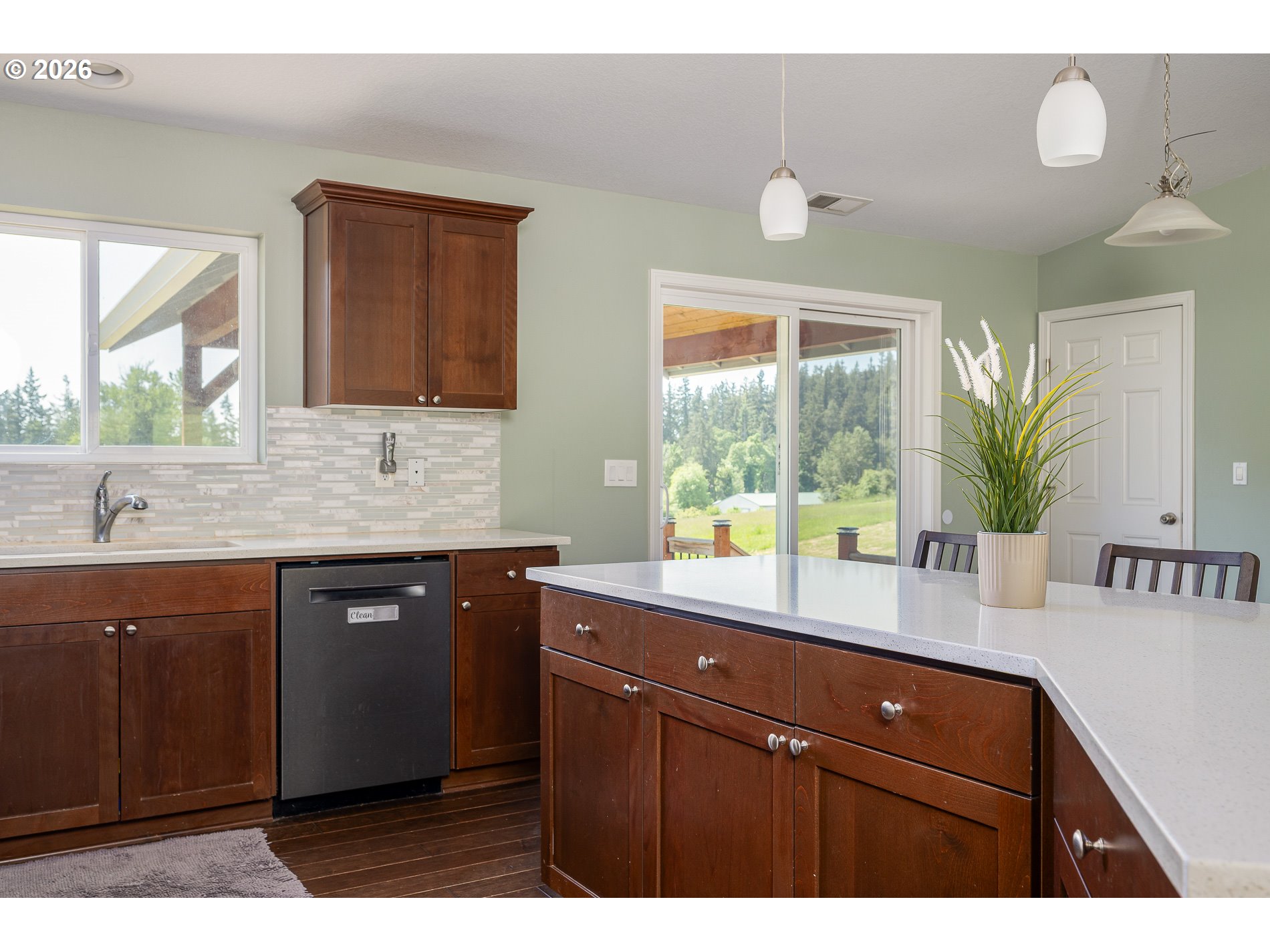 17170 South Holcomb Road Oregon City, OR 97045 - Photo 8 of 40 Gallery Image 8