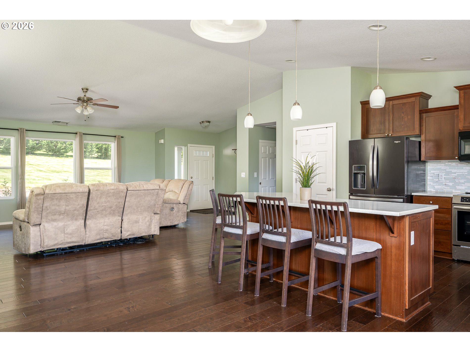 17170 South Holcomb Road Oregon City, OR 97045 - Photo 10 of 40 Gallery Image 10