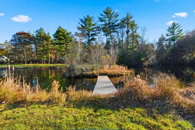 $1,250,000 | 48-a 50 Montgomery, Lakeville, MA 02347