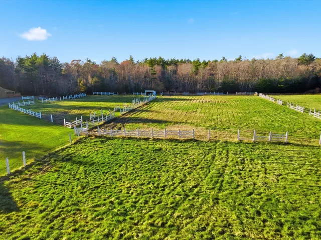 $1,250,000 | 48-a 50 Montgomery, Lakeville, MA 02347