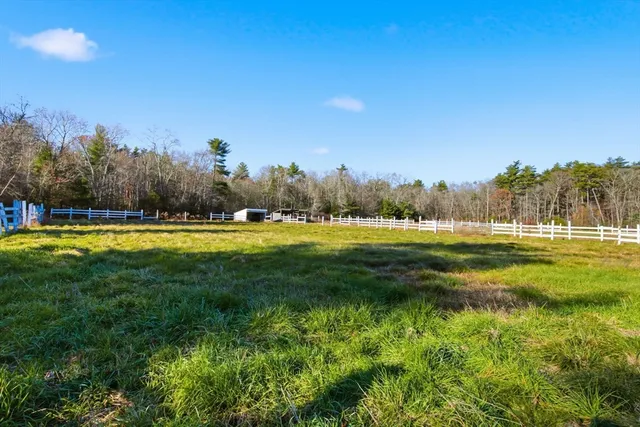 $1,250,000 | 48-a 50 Montgomery, Lakeville, MA 02347