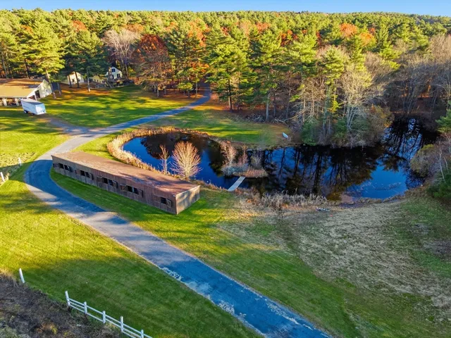 $1,250,000 | 48-a 50 Montgomery, Lakeville, MA 02347