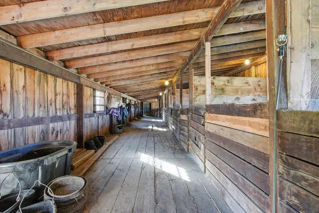 $1,250,000 | 48-a 50 Montgomery, Lakeville, MA 02347