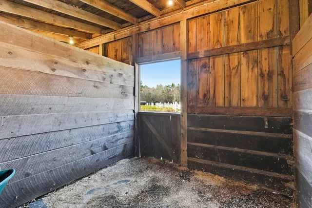 $1,250,000 | 48-a 50 Montgomery, Lakeville, MA 02347