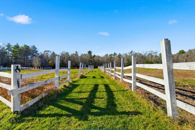 $1,250,000 | 48-a 50 Montgomery, Lakeville, MA 02347