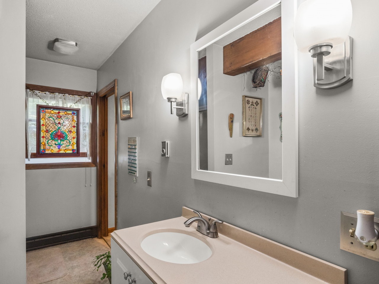76 Wentworth Road Bolton, VT 05477 - Photo 21 of 34 Gallery Image 21