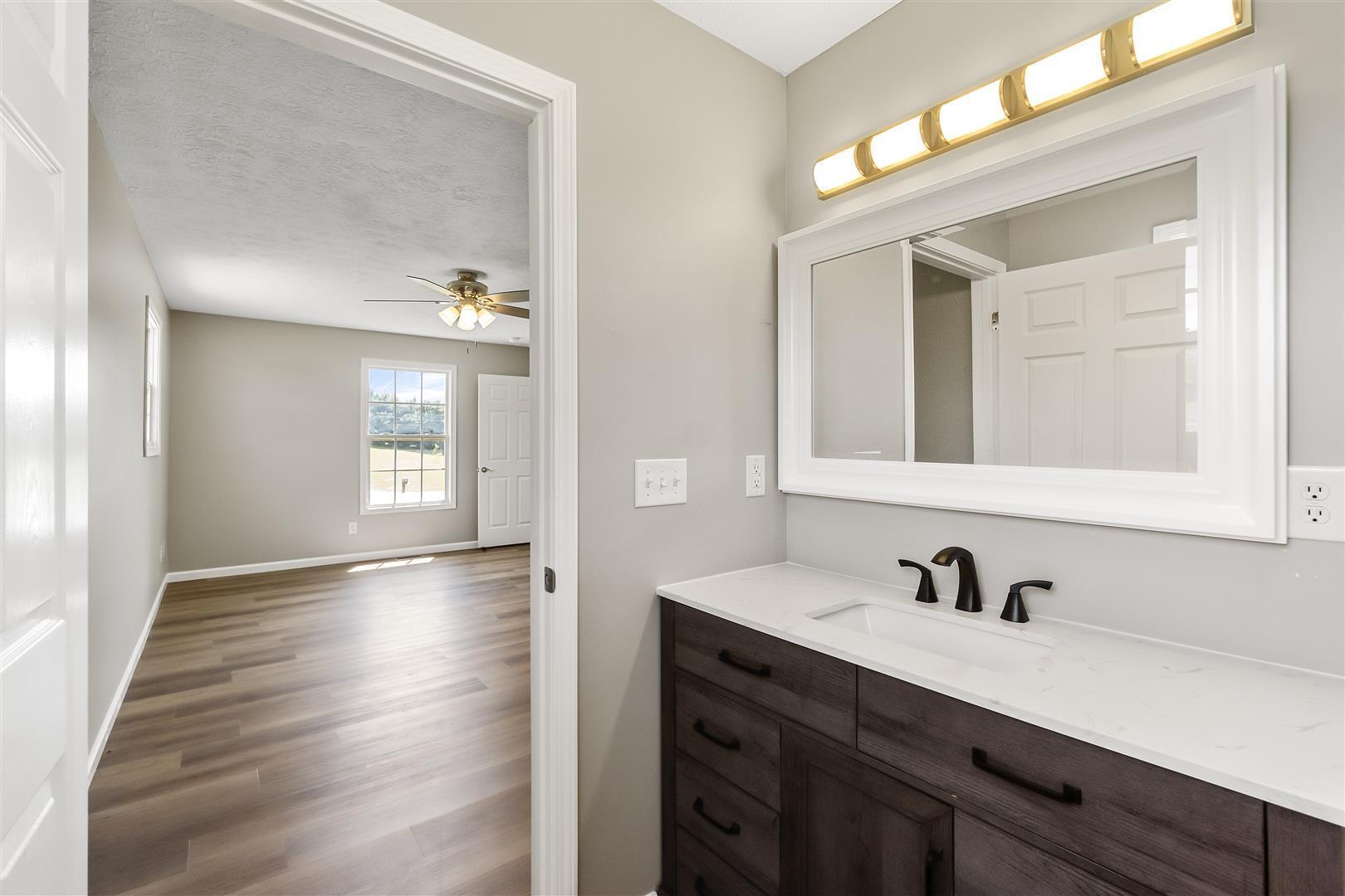 60 Fairview Ridges Court Afton, TN 37616 - Photo 19 of 44 19 Primary Bath
