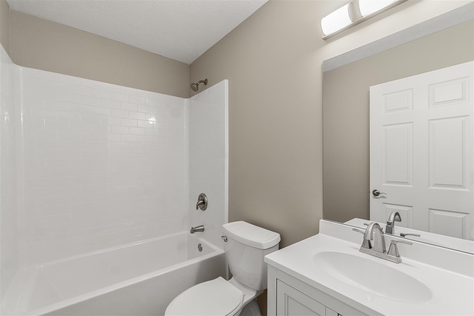 60 Fairview Ridges Court Afton, TN 37616 - Photo 21 of 44 21 Hall Bath