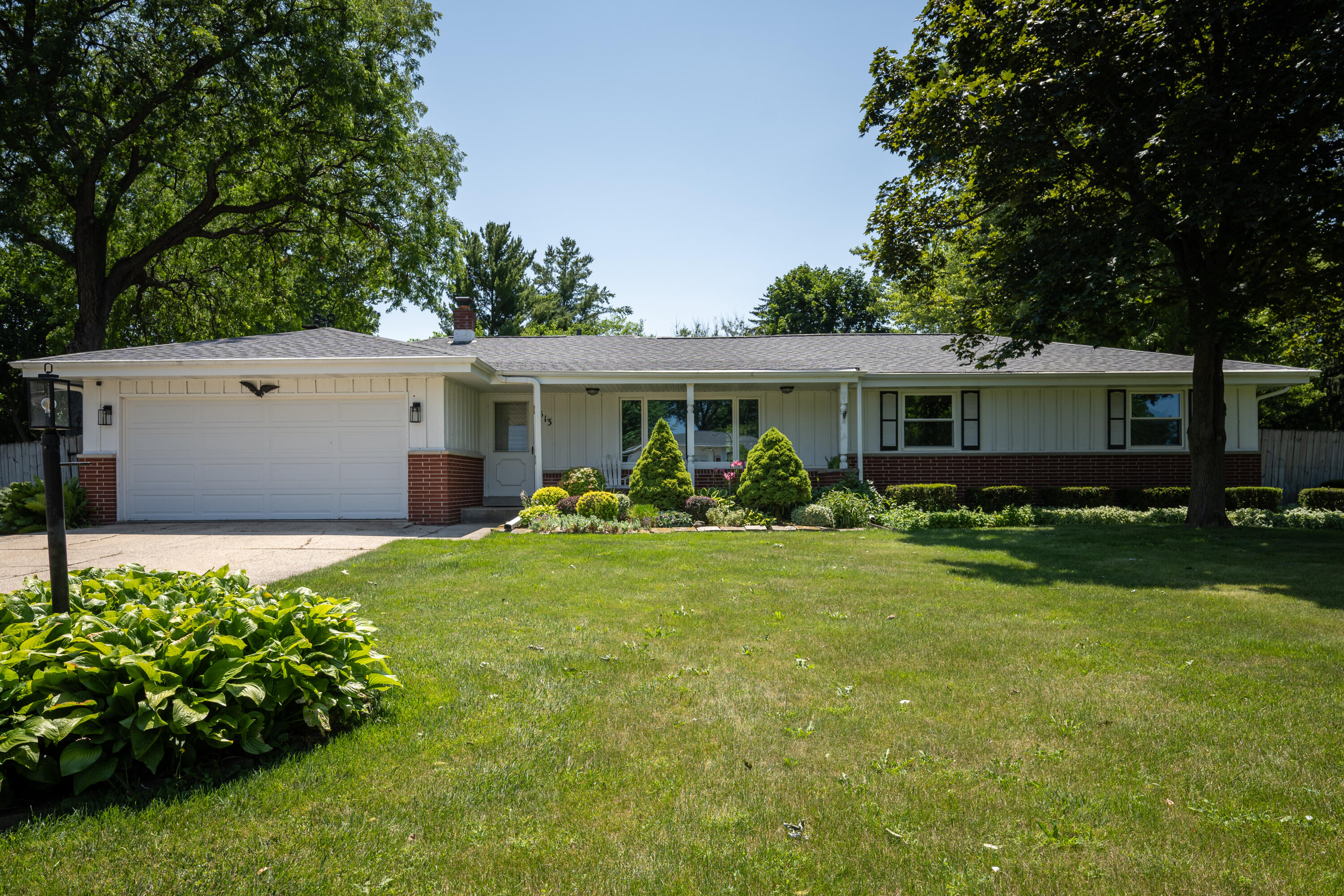 513 14th Avenue Union Grove, WI 53182 - Photo 1 of 37 14th Ave-34