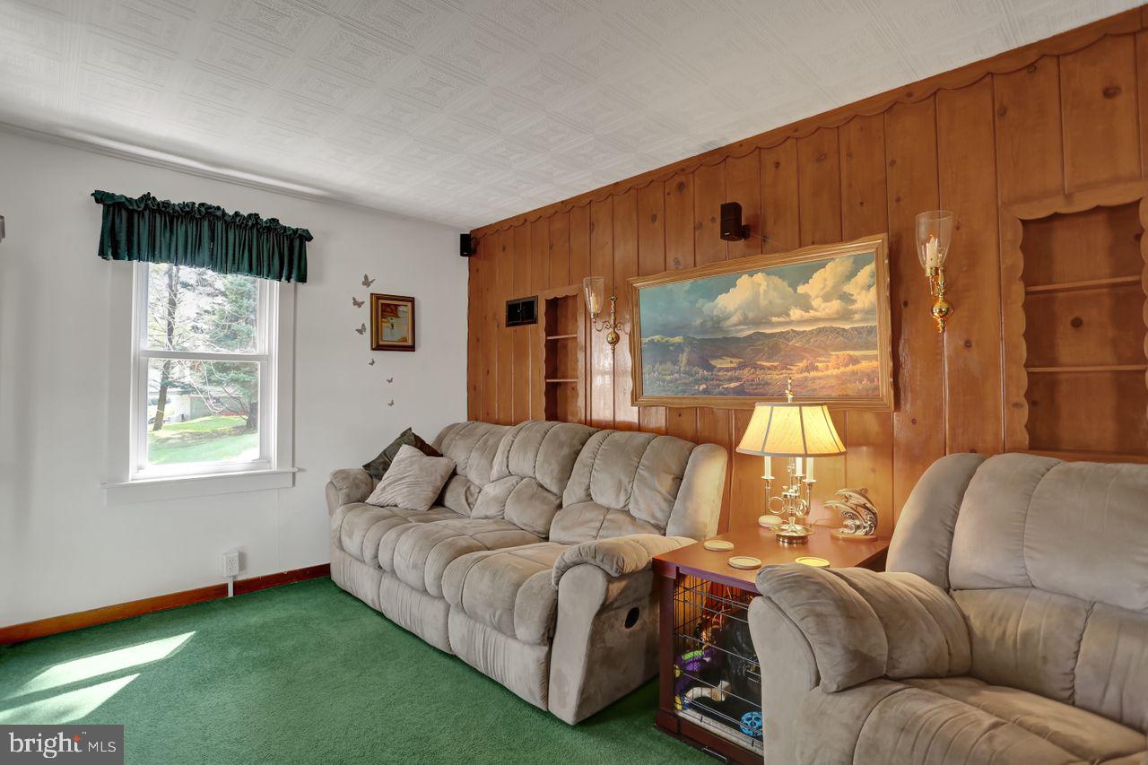 320 Funston Avenue Reading, PA 19607 - Photo 6 of 25
