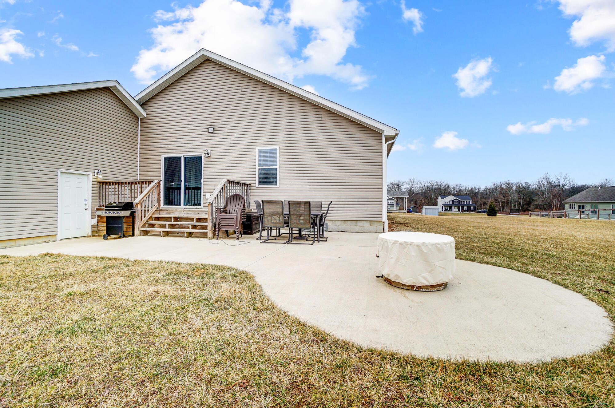 469 Treesong Road Marengo, OH 43334 - Photo 35 of 39 039
