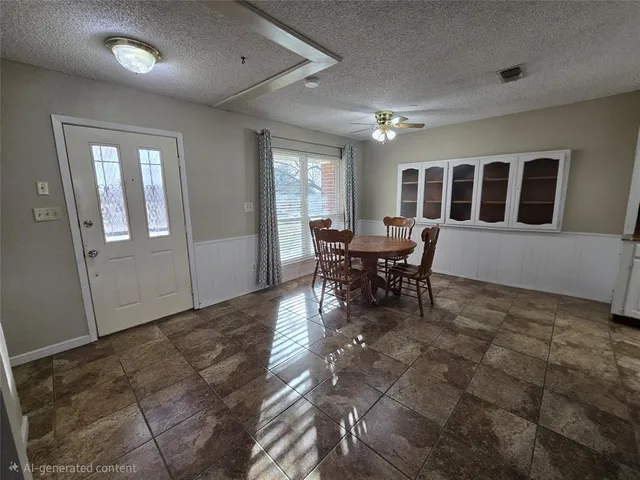 $2,000 | 301 East 6th Street, Weatherford, TX 76086