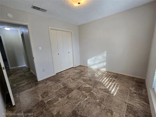 $2,000 | 301 East 6th Street, Weatherford, TX 76086