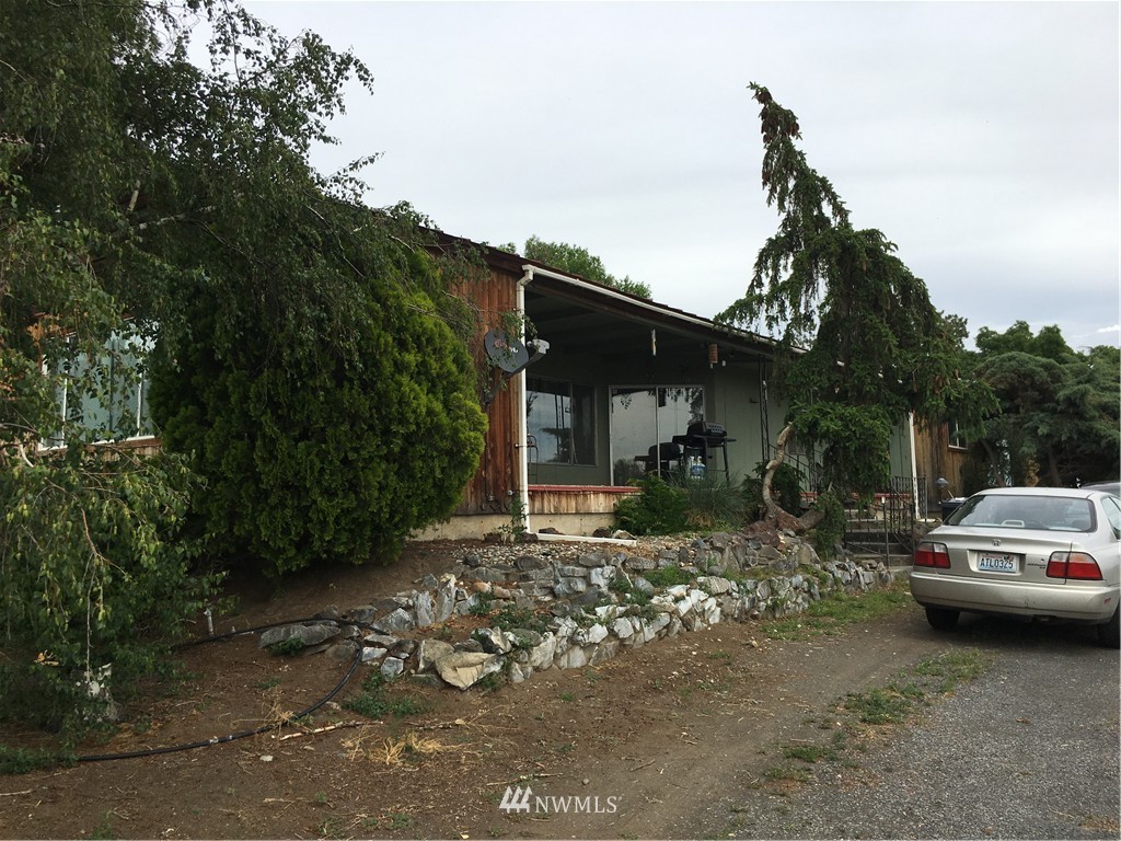 8635 Rd K Northwest Quincy, WA 98848 - Photo 1 of 4 a view of outdoor space and yard