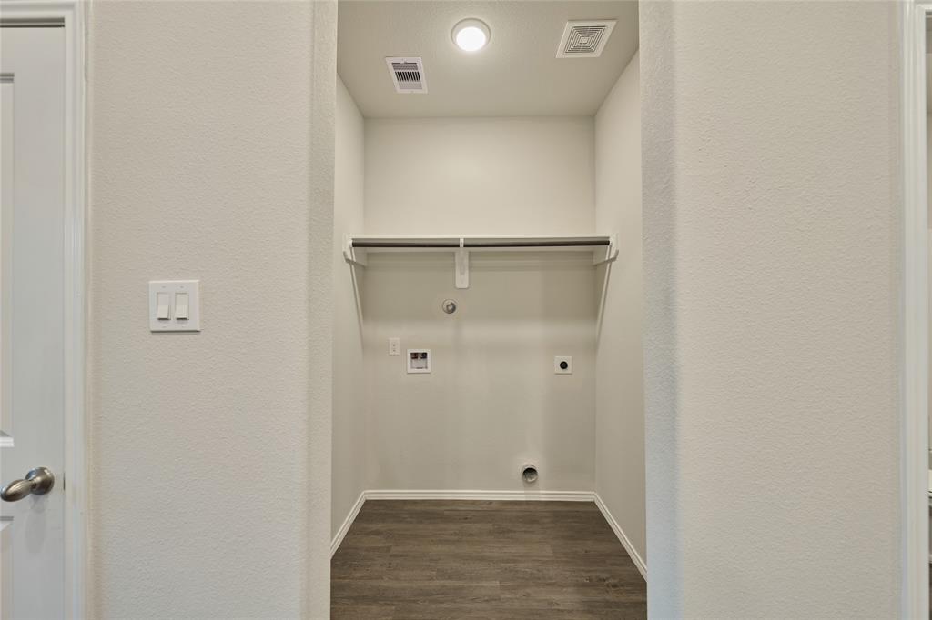 9992 Calendar Street Willis, TX 77318 - Photo 17 of 25 a view of room