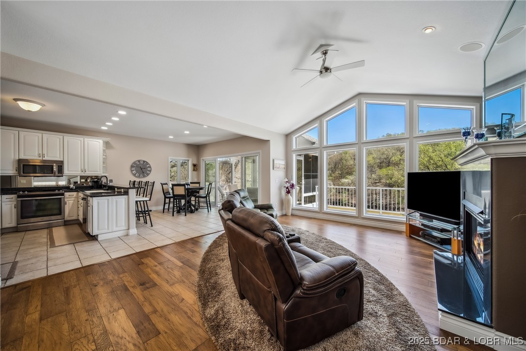 5889 Glaize Woods Road Osage Beach, MO 65065 - Photo 6 of 57