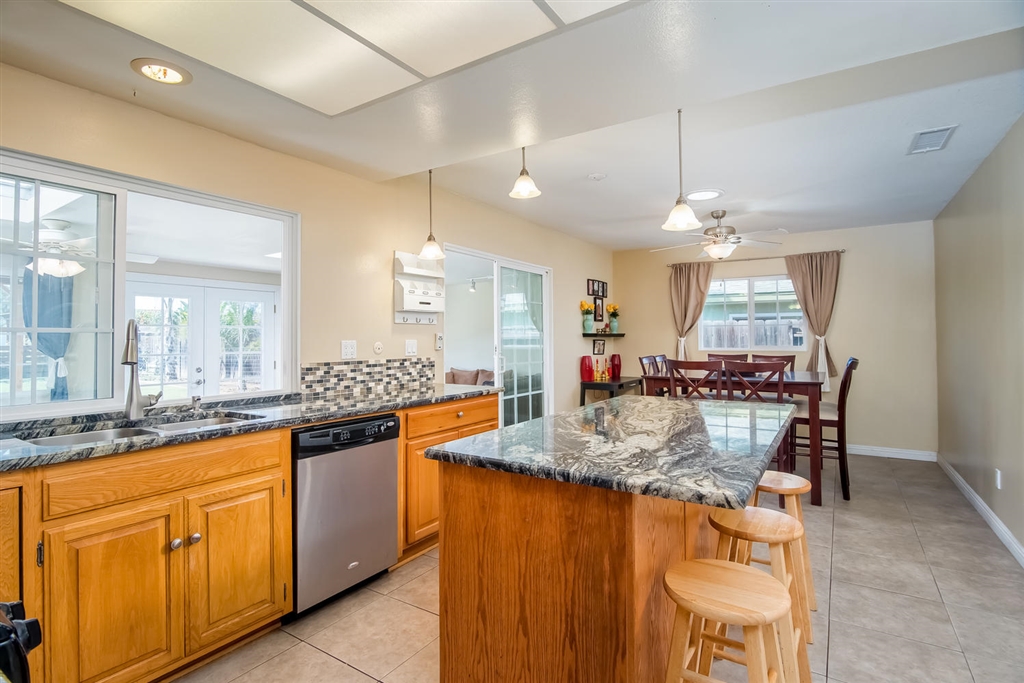 4017 Via Rio Avenue Oceanside, CA 92057 - Photo 7 of 25