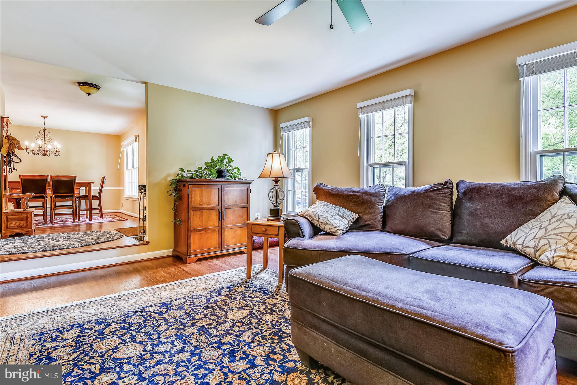 13621 Middlevale Lane Silver Spring, MD 20906 - Photo 3 of 25 a living room with furniture