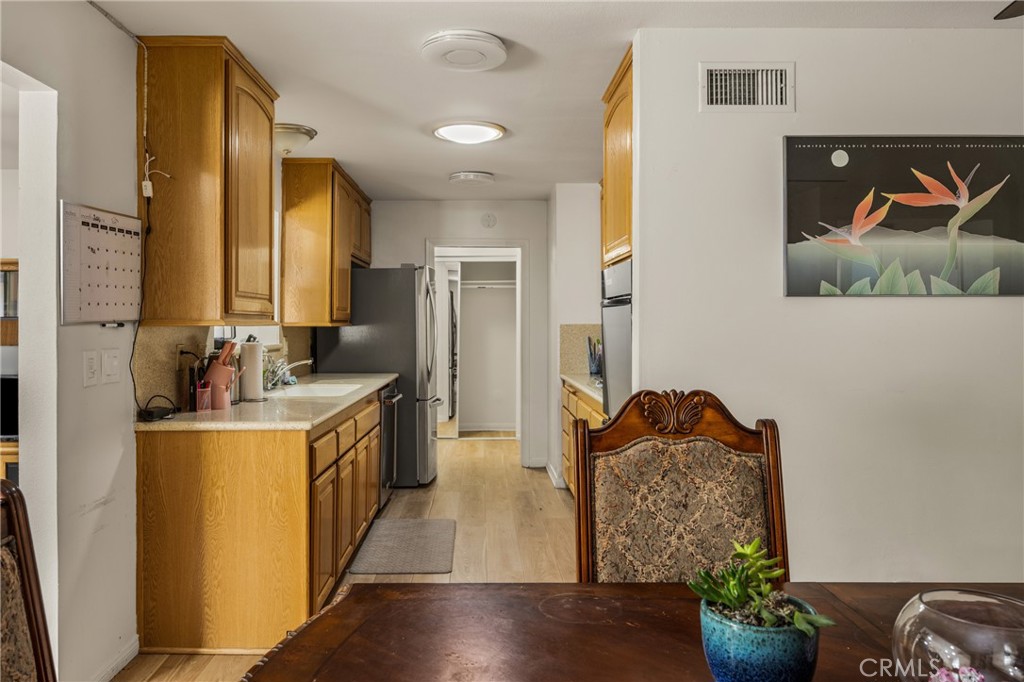 1011 East Chestnut Avenue Orange, CA 92867 - Photo 16 of 41