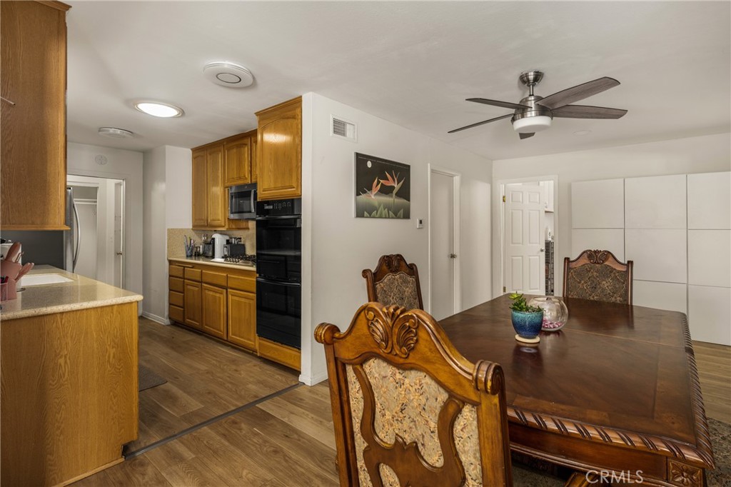 1011 East Chestnut Avenue Orange, CA 92867 - Photo 17 of 41