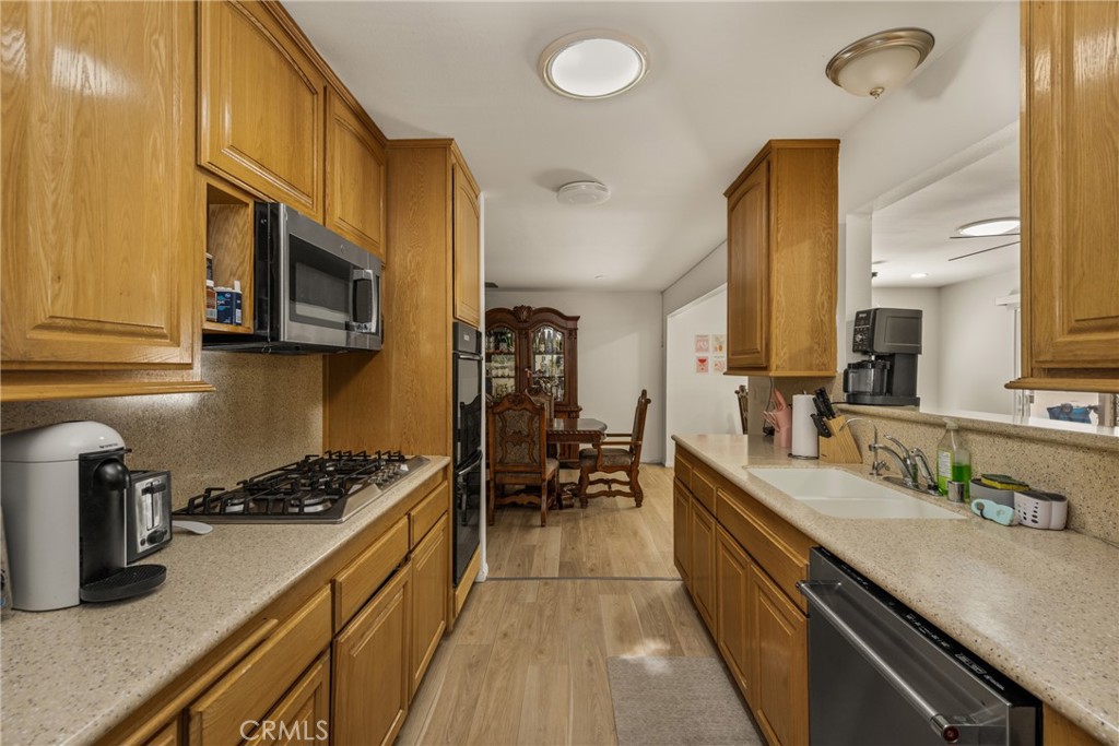 1011 East Chestnut Avenue Orange, CA 92867 - Photo 20 of 41