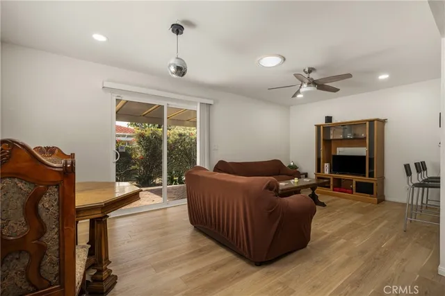 $1,350,000 | 1011 East Chestnut Avenue, Orange, CA 92867