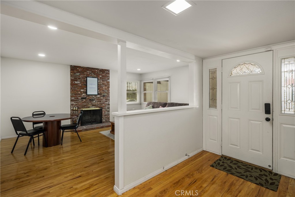 1011 East Chestnut Avenue Orange, CA 92867 - Photo 5 of 41