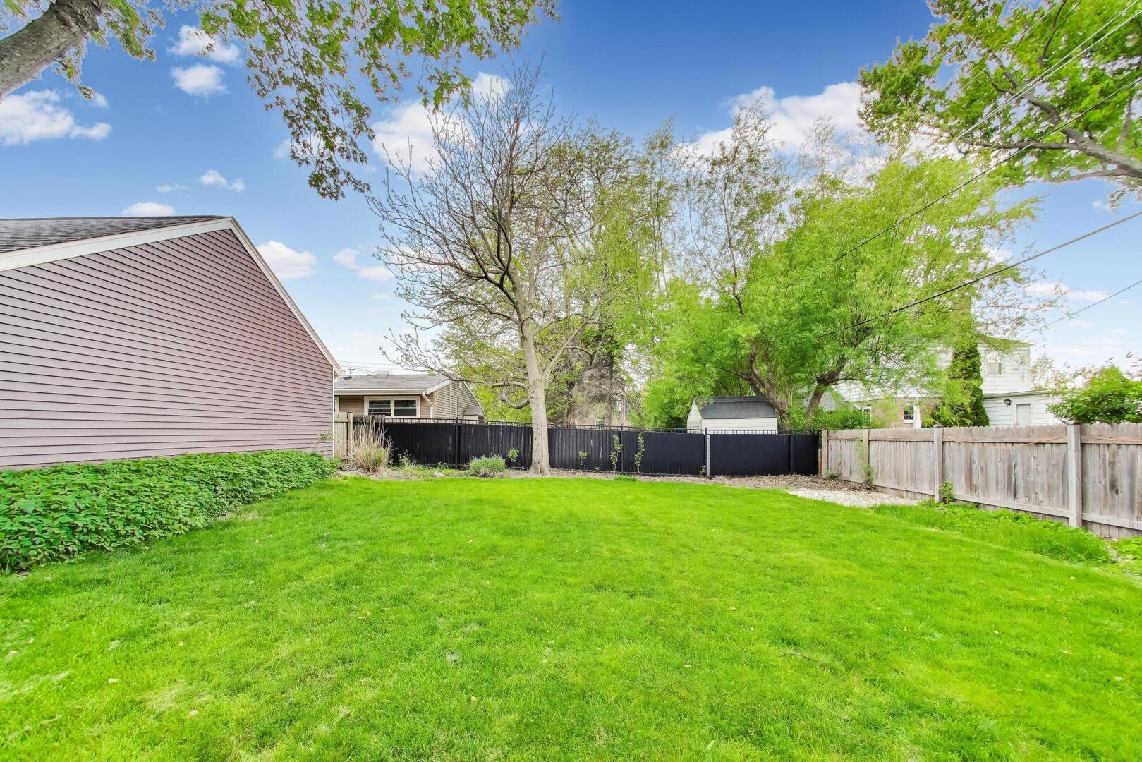 310 West Kirchhoff Road Arlington Heights, IL 60005 - Photo 26 of 31